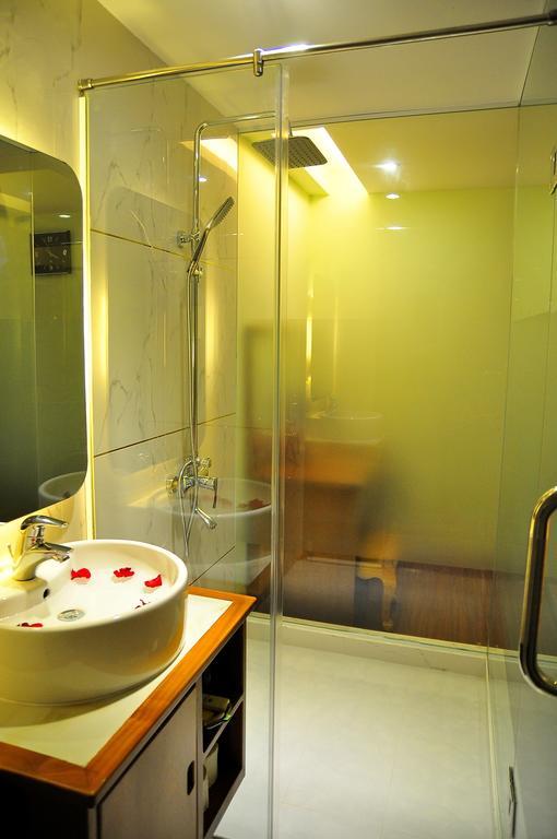 Art Deluxe Hotel Nha Trang Quarto foto